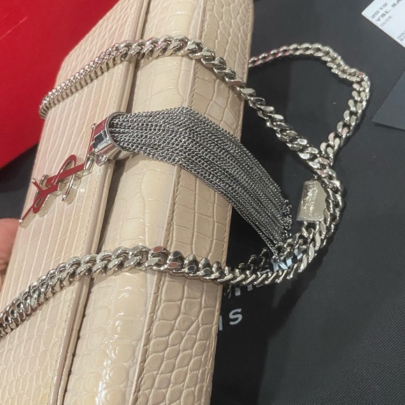 Saint Laurent Cream Croc-Embossed Chain Bag - Picture 6 of 14